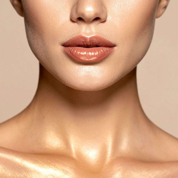 Neck & Décolletage tightening treatment